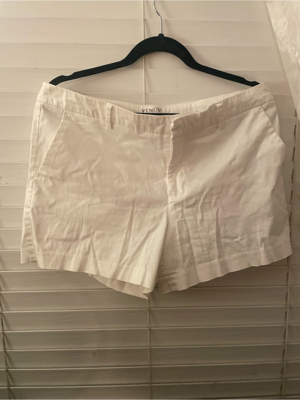 VENUS Cream High-Rise Women’s Shorts
